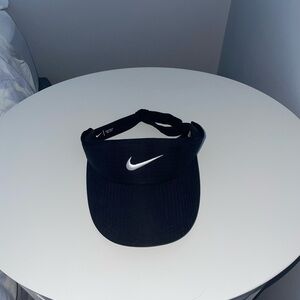 Nike Unisex Golf Visor